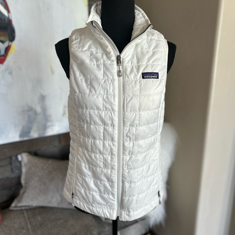 Patagonia Nano Puff Vest In Birch White